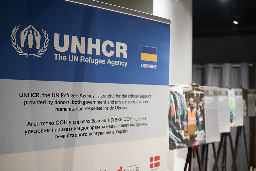 Фронт на якому не стріляють, але на передовій якого теж не легко.