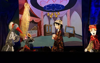 Діти з інвалідністю представили в Полтаві виставу за мотивами індонезійського фольклору