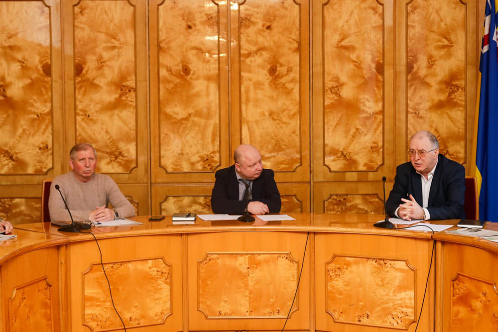 Круглий стіл "Право на працю для всіх" 